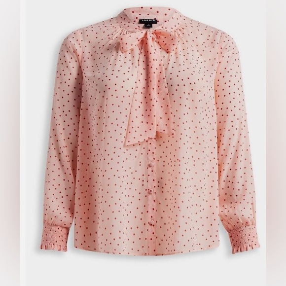 Torrid Blouse Chiffon Bow Front Button-Up Pink Red Size 2 - Picture 2 of 14